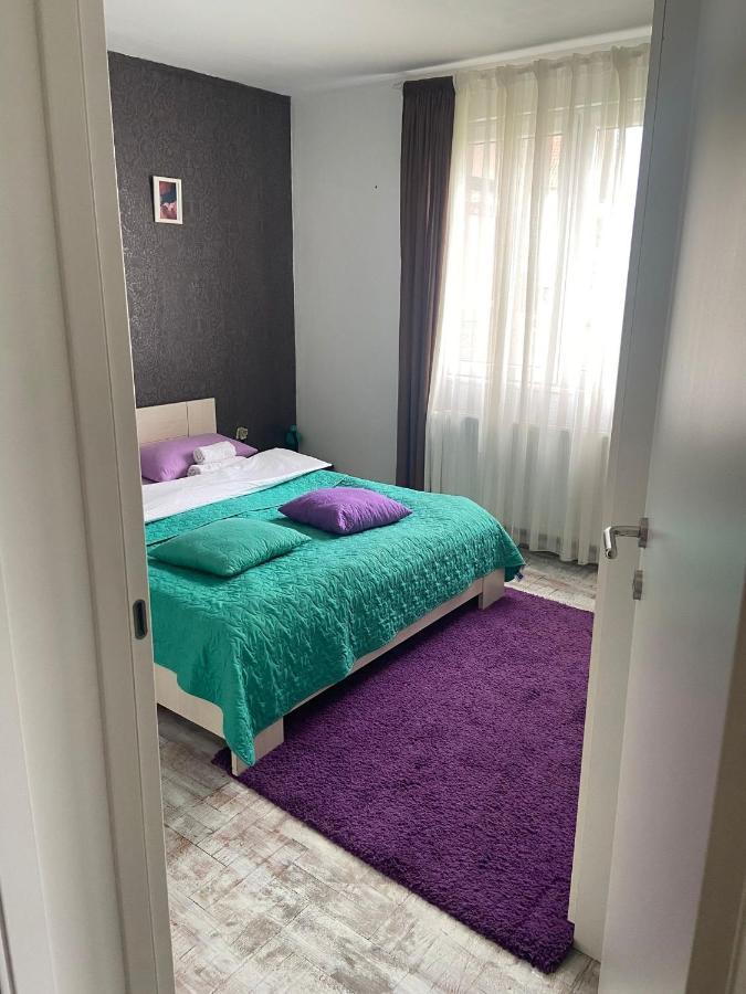 Mala Oaza Appartement Čačak Buitenkant foto
