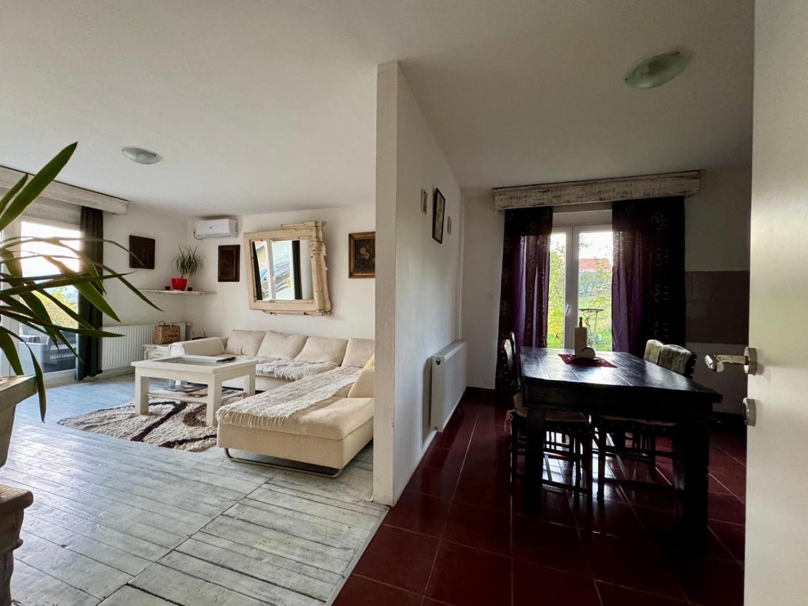 Mala Oaza Appartement Čačak Buitenkant foto