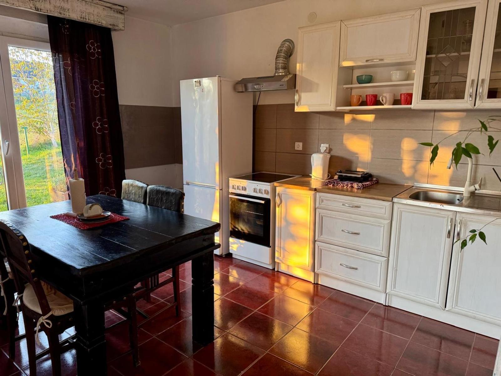 Mala Oaza Appartement Čačak Buitenkant foto